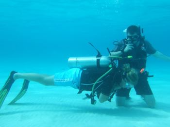 diving caribbean training image